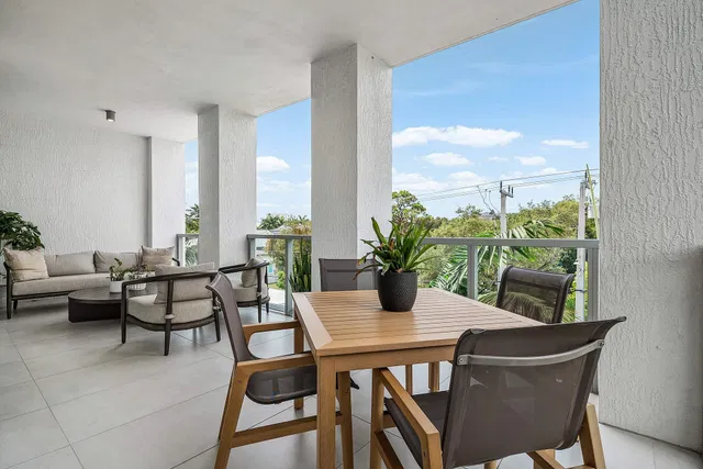 Royal Palm Residences Boca Raton Unit 306 photo 37