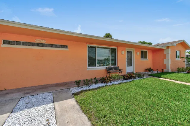 Residence photo 5