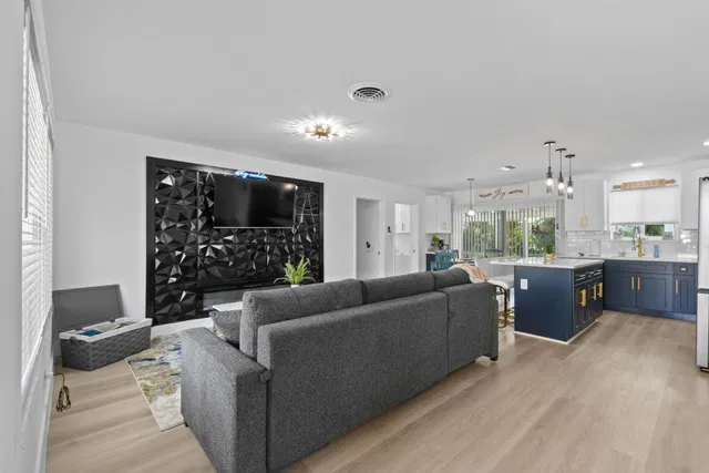 Residence photo 7