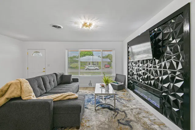 Residence photo 11