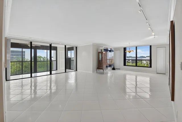 Boca West Country Club Unit 361 photo 9