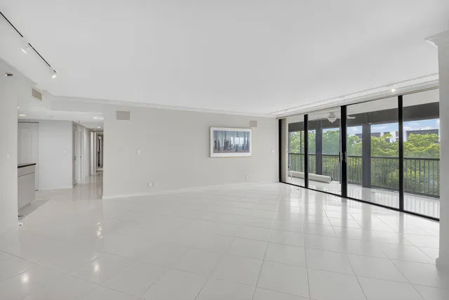 Boca West Country Club Unit 361 photo 11