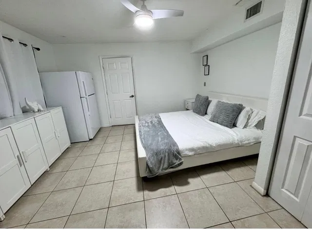 Residence photo 6