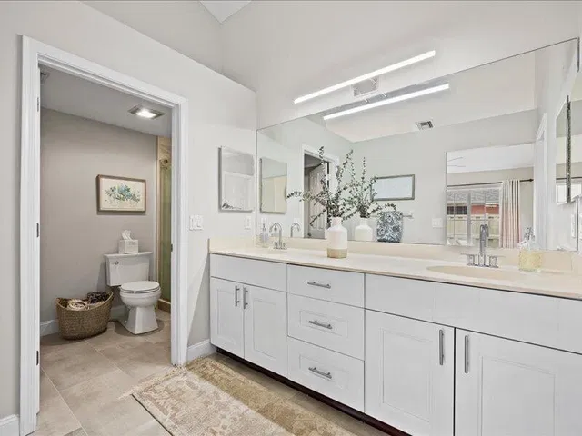 Residence photo 19