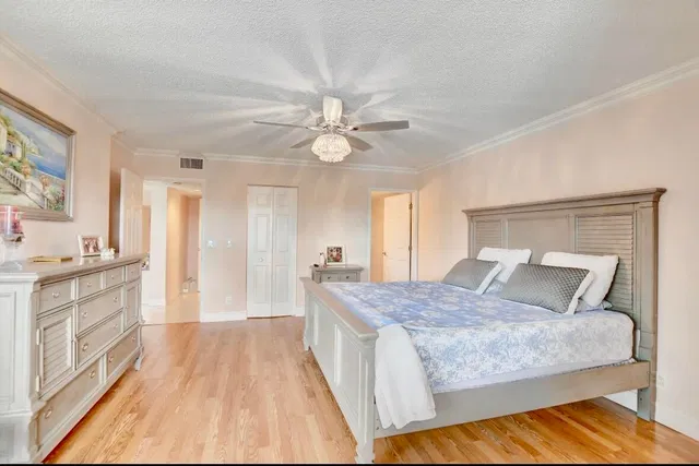  Unit 307 photo 19