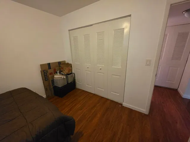 Unit 512 photo 12
