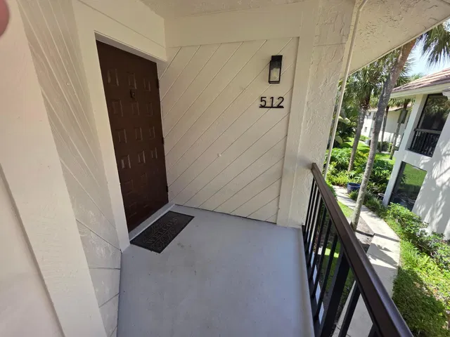 Unit 512 photo 29