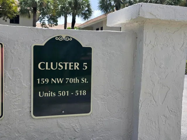 Unit 512 photo 40
