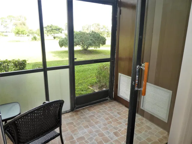 Unit 105 photo 13