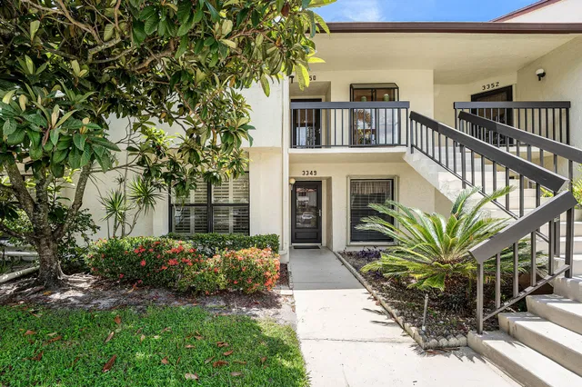 Residence photo 2