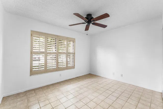 Residence photo 9