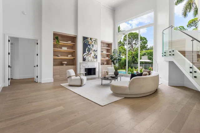 Seasons Residence photo 9
