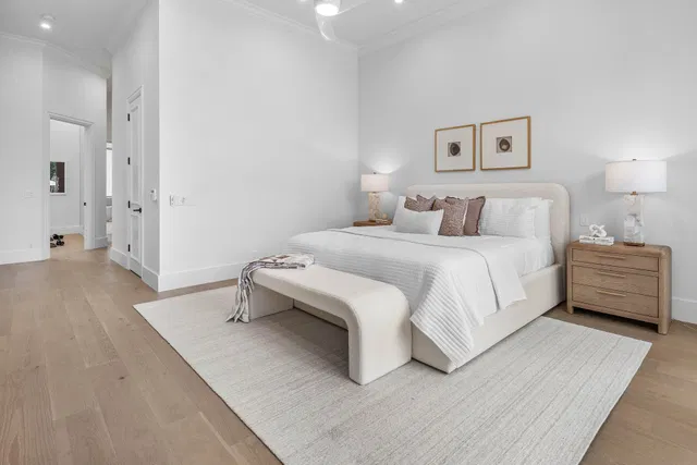 Seasons Residence photo 24