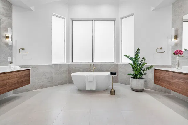 Seasons Residence photo 28