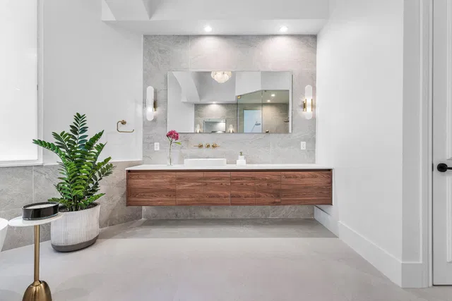 Seasons Residence photo 31