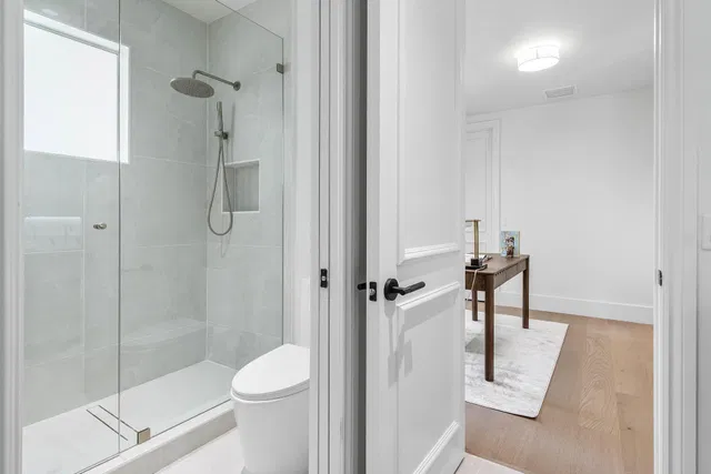 Seasons Residence photo 41