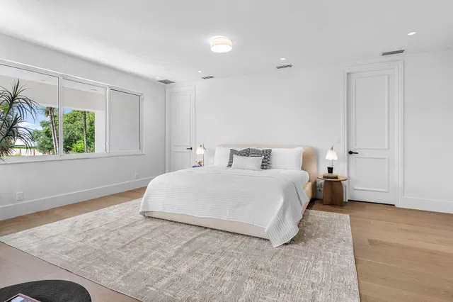 Seasons Residence photo 43