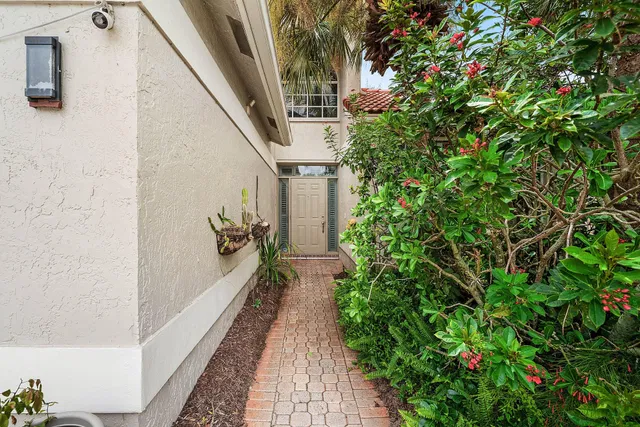 Residence photo 4