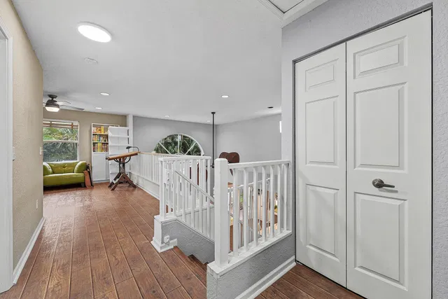Residence photo 26