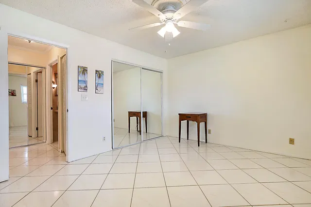 Unit 152 photo 28
