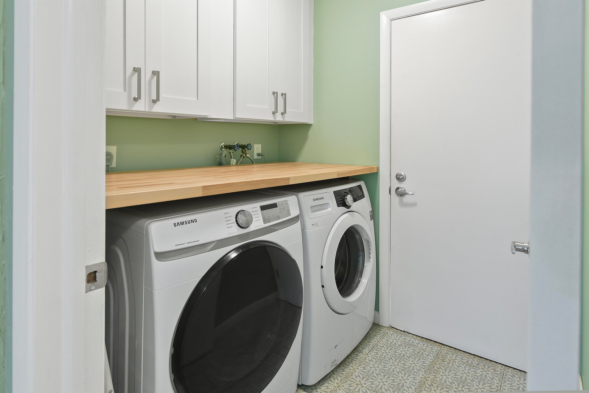 Residence photo 26