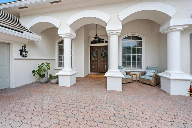 Residence photo 3