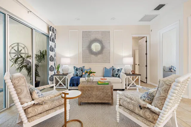 Residence photo 6