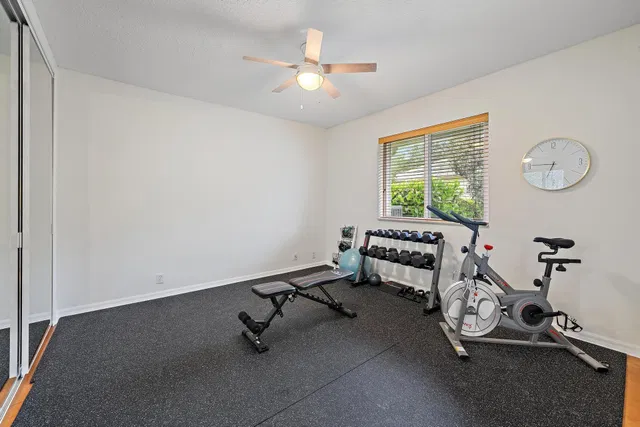 Residence photo 25