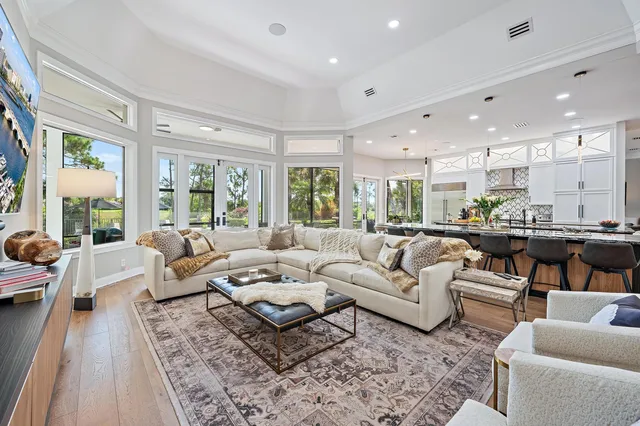 Old Marsh Golf Club Residence photo 16