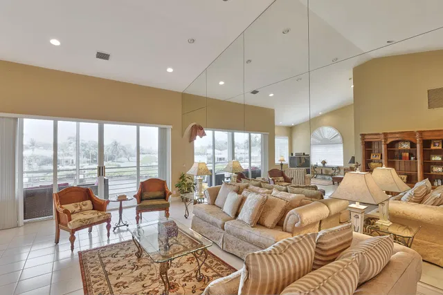 Admirals Cove Residence photo 5