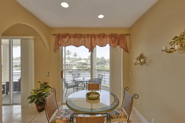 Admirals Cove Residence photo 8