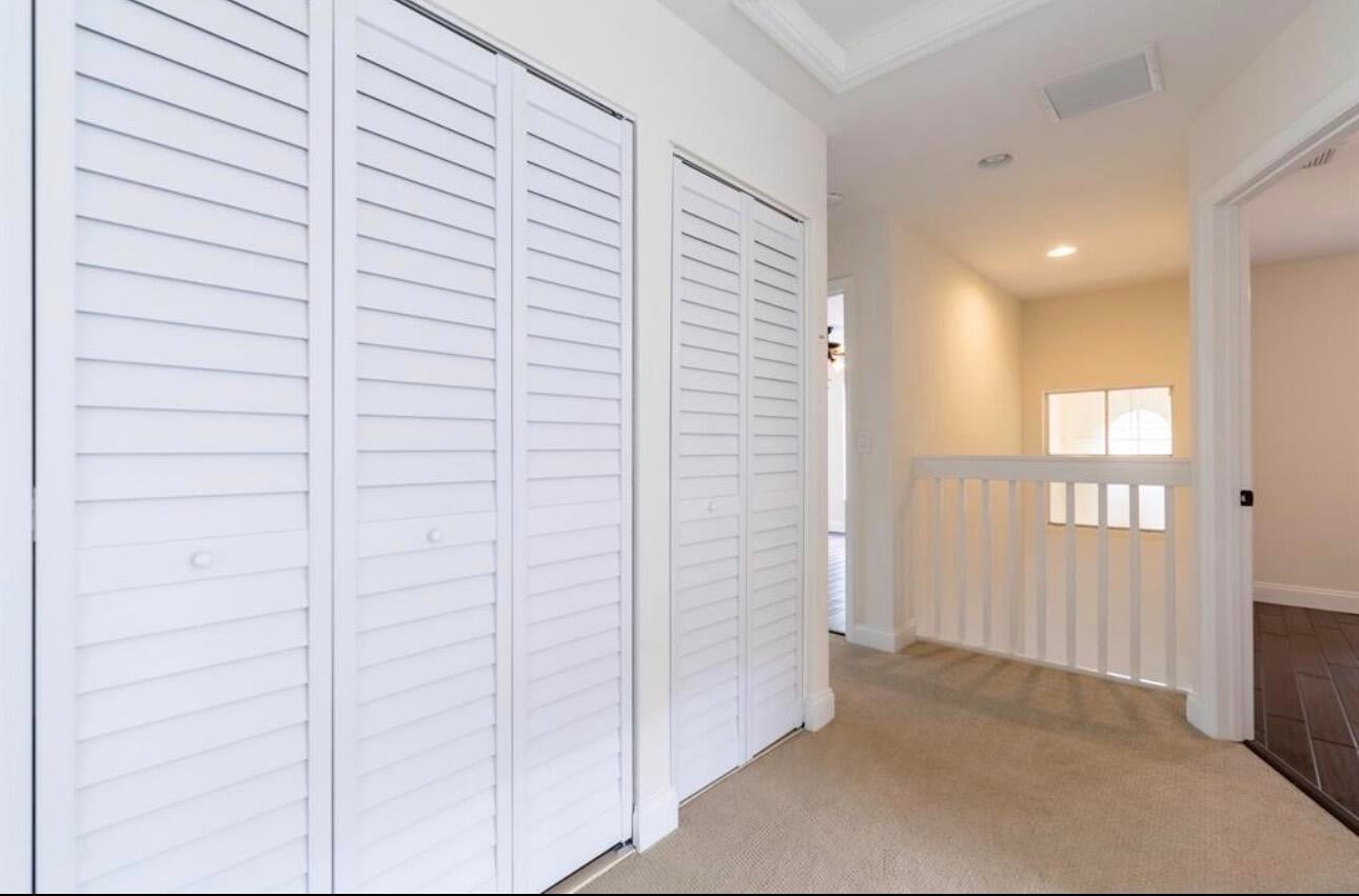  Residence photo 9