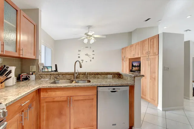 Residence photo 11