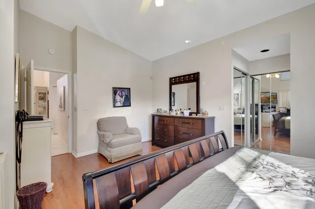 Residence photo 16