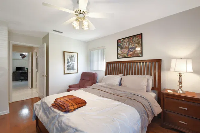 Residence photo 22