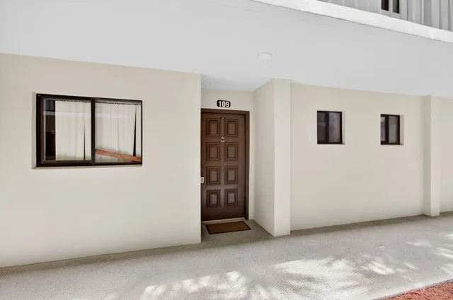  Unit 109 photo 12