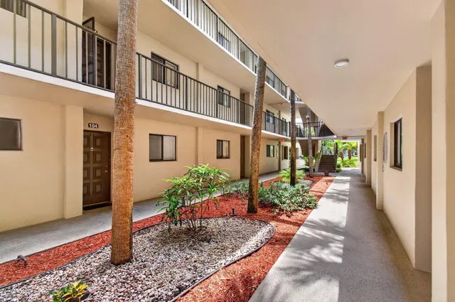  Unit 109 photo 13