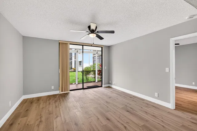  Unit 109 photo 17