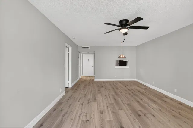  Unit 109 photo 19