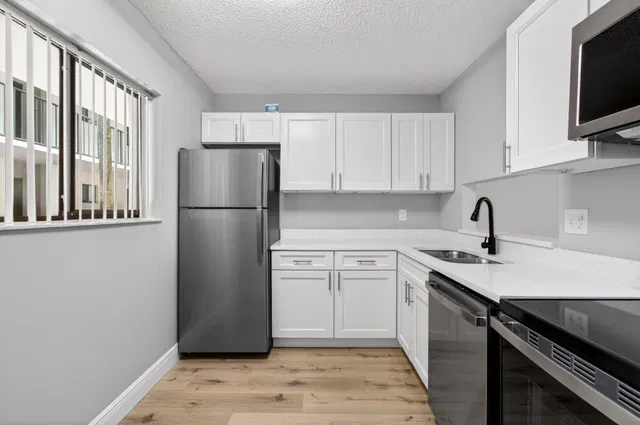  Unit 109 photo 24