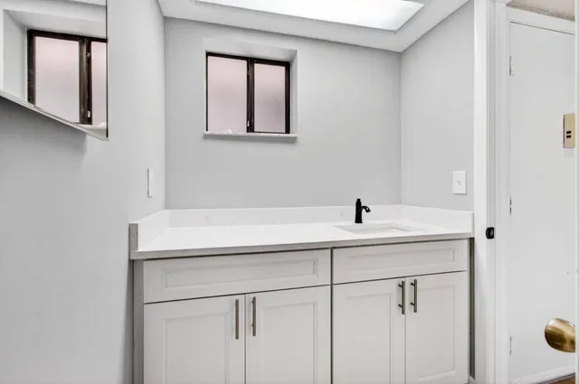  Unit 109 photo 30