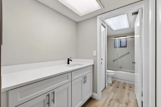  Unit 109 photo 36