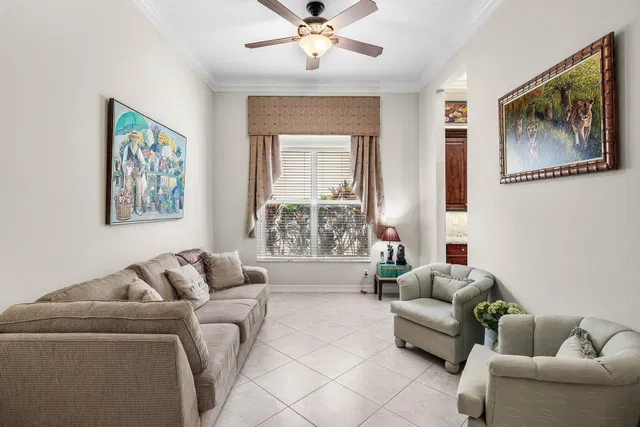  Residence photo 14