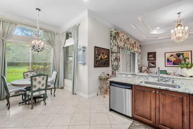  Residence photo 24