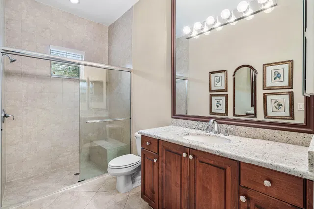  Residence photo 36