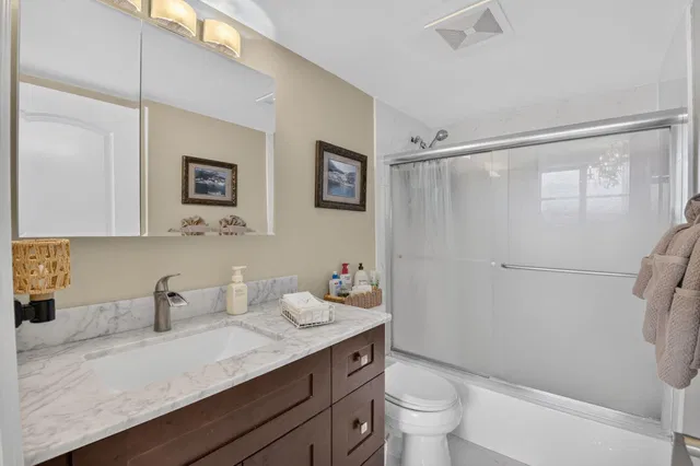Boca Towers Unit 1008E photo 26
