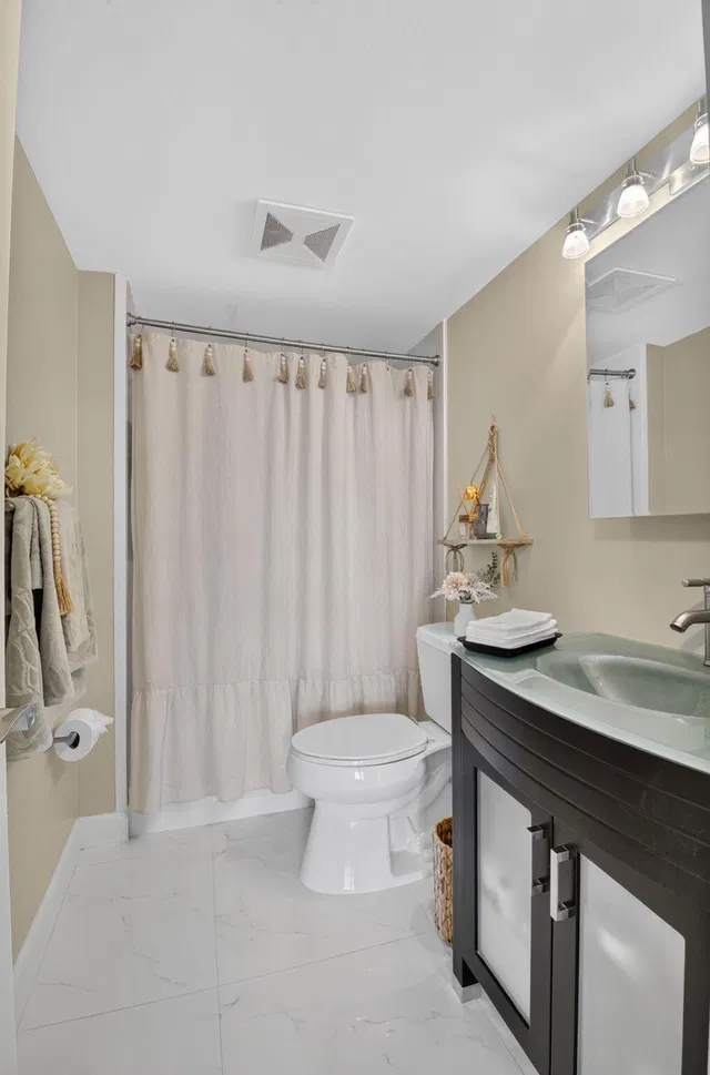 Boca Towers Unit 1008E photo 30