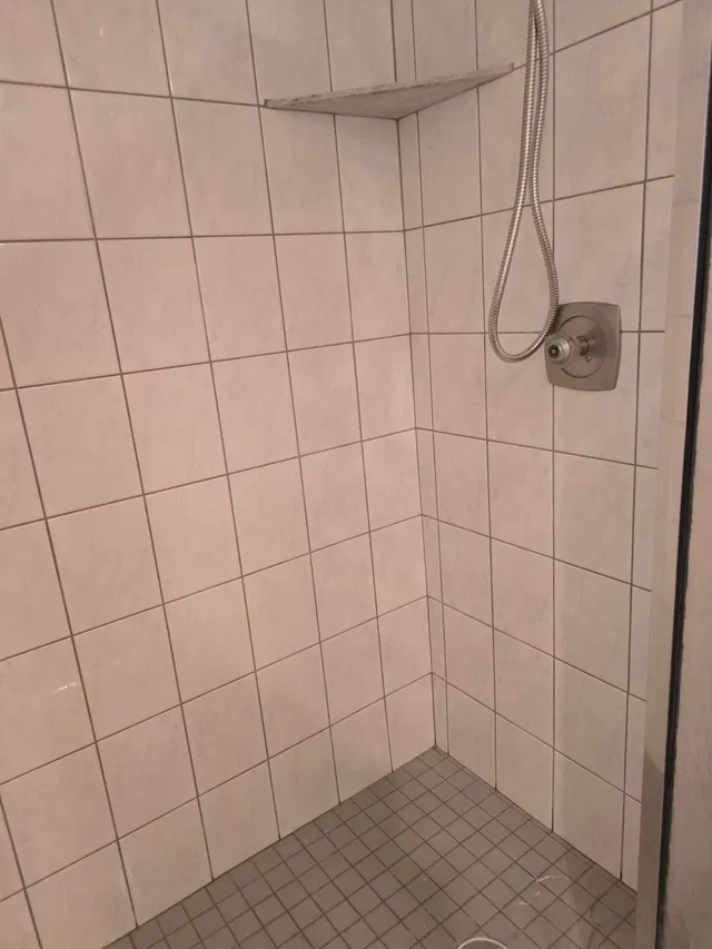 Unit 171 photo 17