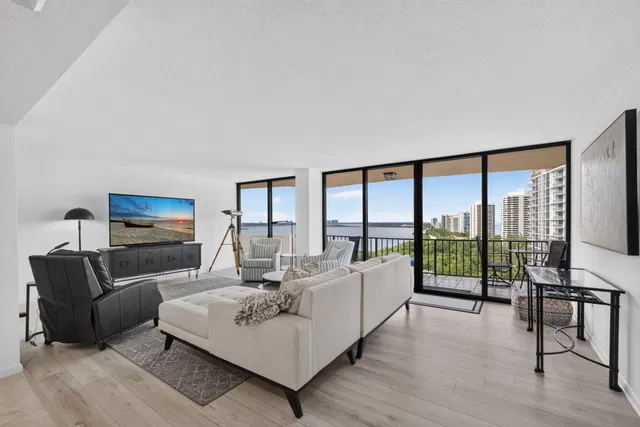 Singer Island Unit 2-1601 photo 5