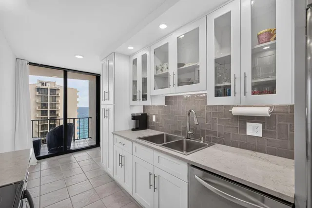Singer Island Unit 2-1601 photo 6